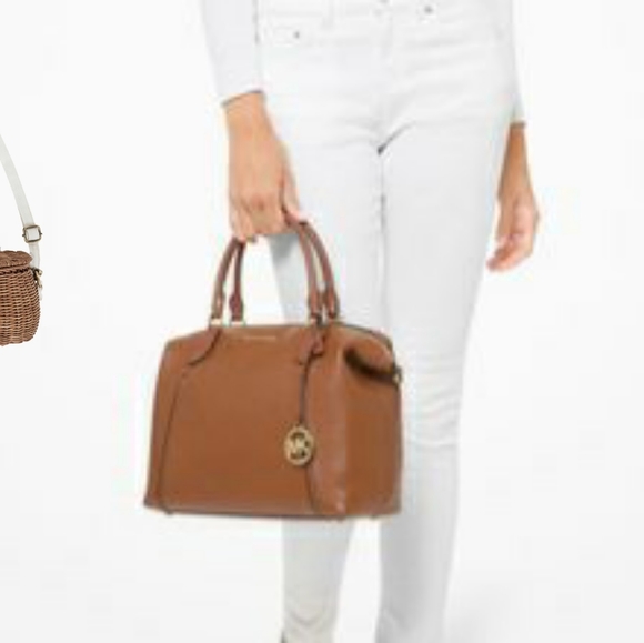 Michael Kors Lenox Large Pebbled Leather Bag - Picture 3 of 8